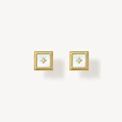 Gallery Mother-of-Pearl Stud Earring